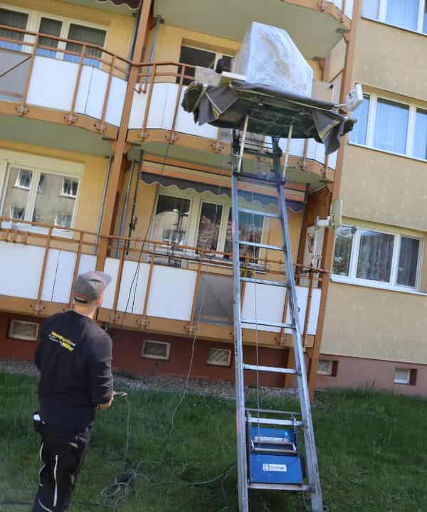 Büroumzug mit Möbellift in Stolberg